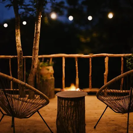 Riverside Retreat Βίλα