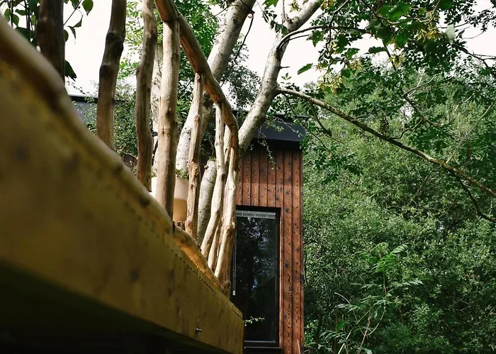 Riverside Retreat Villa *